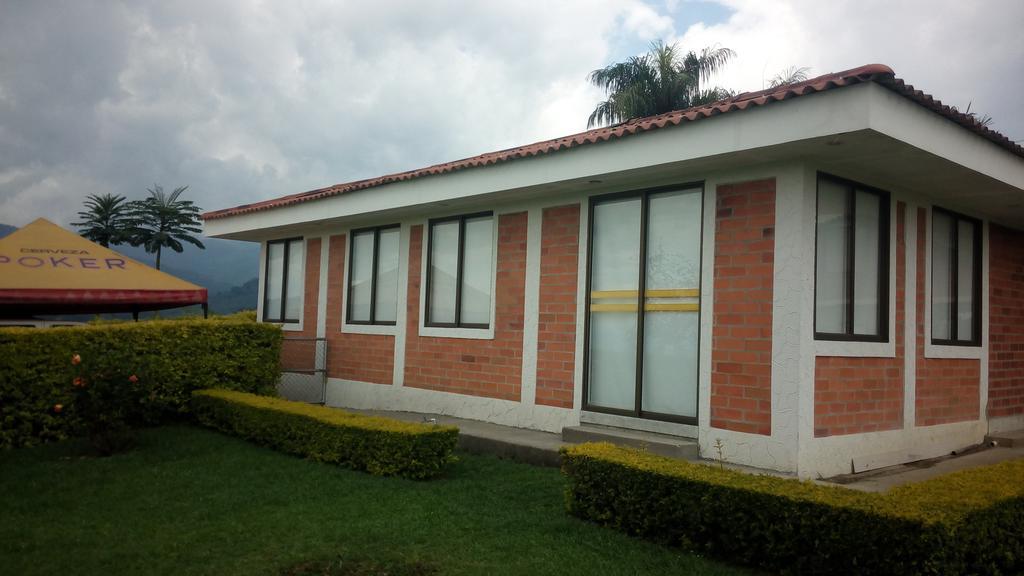 Hostal La Sultana Santa Rosa De Cabal Esterno foto